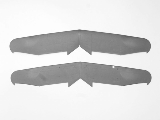 ICM 1/48 WWII Luftwaffe Airfield w/2 Aircrafts and 7 Figures